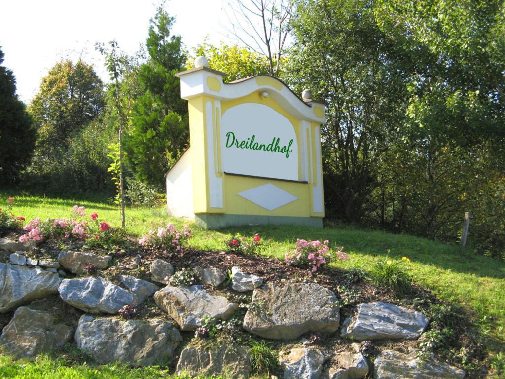 Готель Dreilandhof Лойперсдорф-бай-Фюрстенфельд Екстер'єр фото