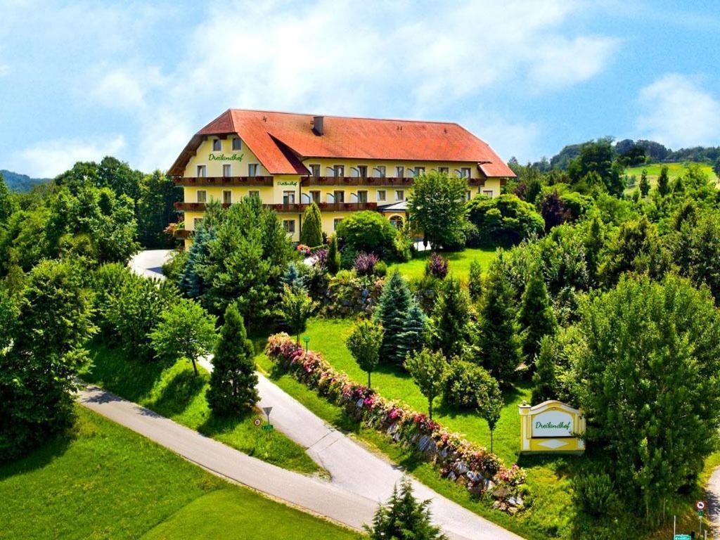 Готель Dreilandhof Лойперсдорф-бай-Фюрстенфельд Екстер'єр фото